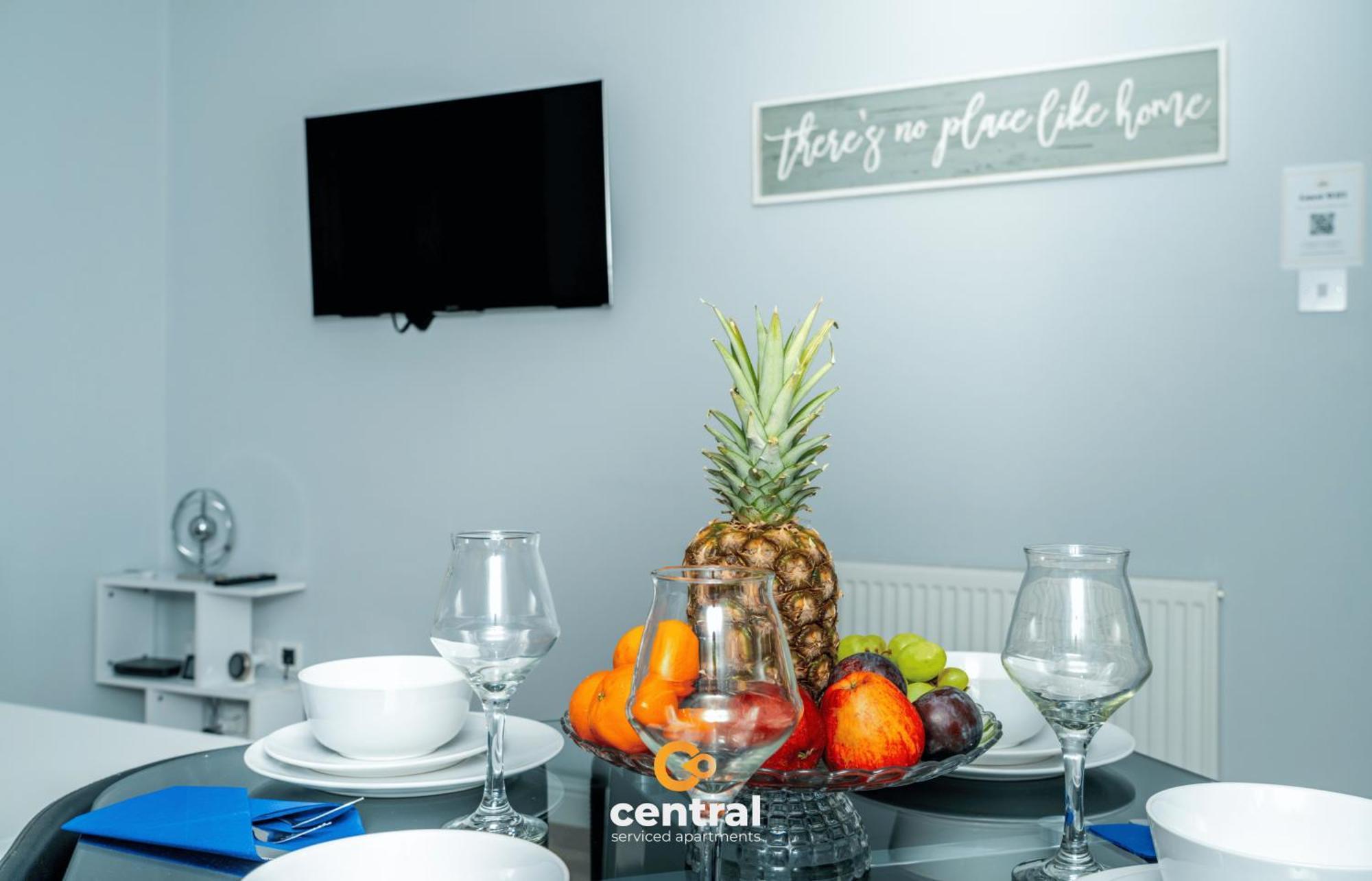 Central Serviced Apartments - 2 Bedroom - Ground Floor - Monthly & Weekly Bookings Welcome - Free Street Parking - 2 Double Beds - Wifi - Smart Tvs In Rooms - Fully Equipped - Heating 24-7 - Contractor & Short Stay Favourite Dundee Esterno foto