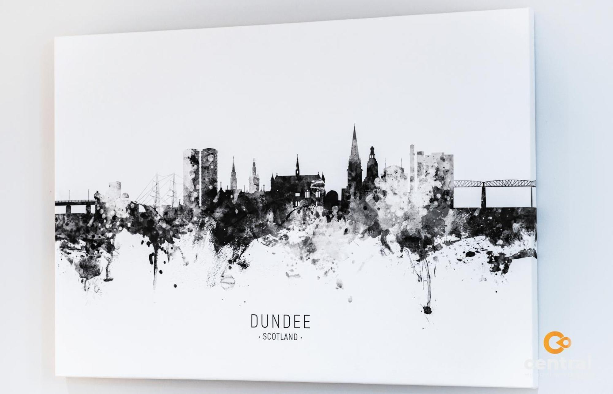 Central Serviced Apartments - 2 Bedroom - Ground Floor - Monthly & Weekly Bookings Welcome - Free Street Parking - 2 Double Beds - Wifi - Smart Tvs In Rooms - Fully Equipped - Heating 24-7 - Contractor & Short Stay Favourite Dundee Esterno foto