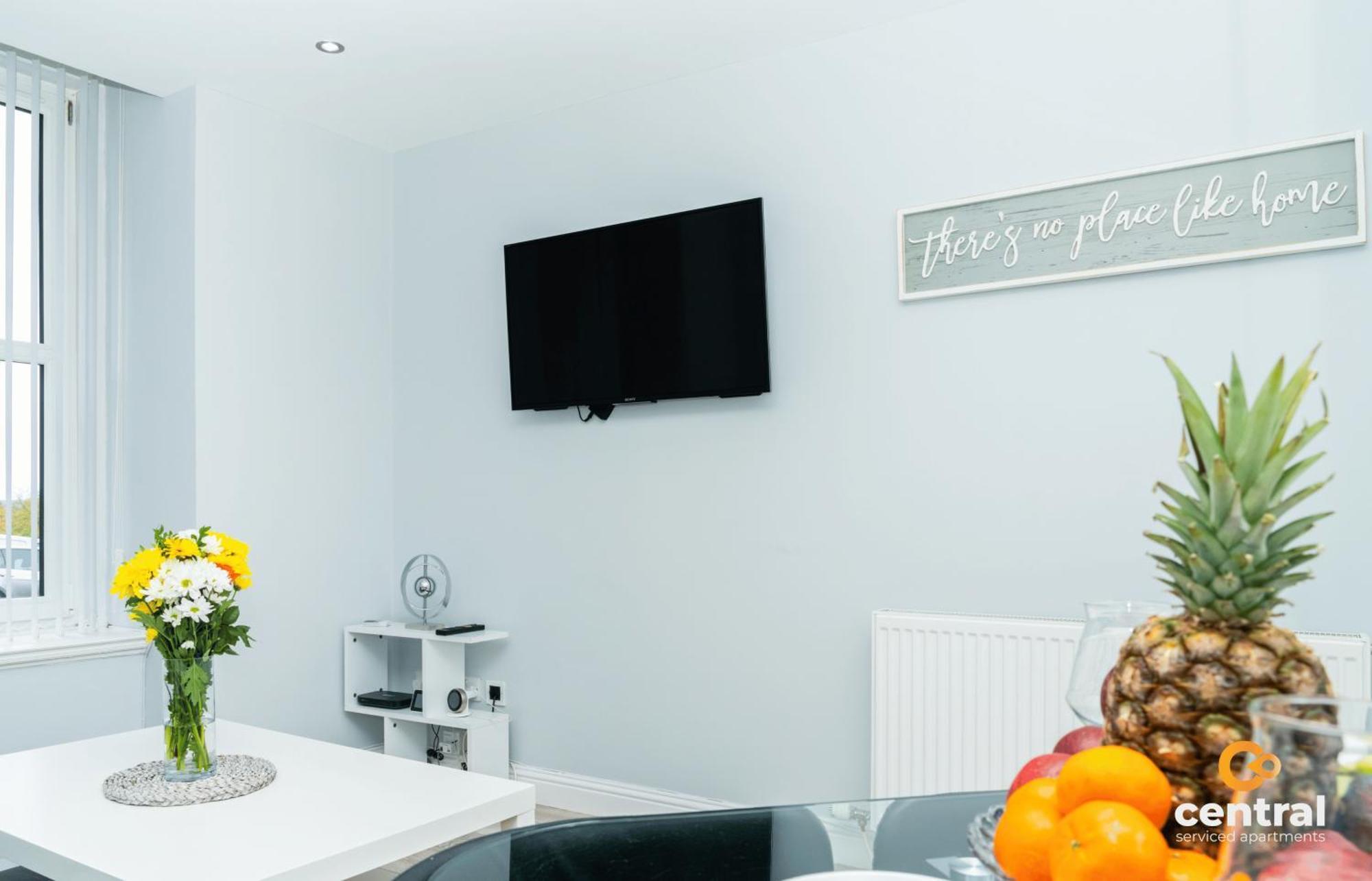 Central Serviced Apartments - 2 Bedroom - Ground Floor - Monthly & Weekly Bookings Welcome - Free Street Parking - 2 Double Beds - Wifi - Smart Tvs In Rooms - Fully Equipped - Heating 24-7 - Contractor & Short Stay Favourite Dundee Esterno foto