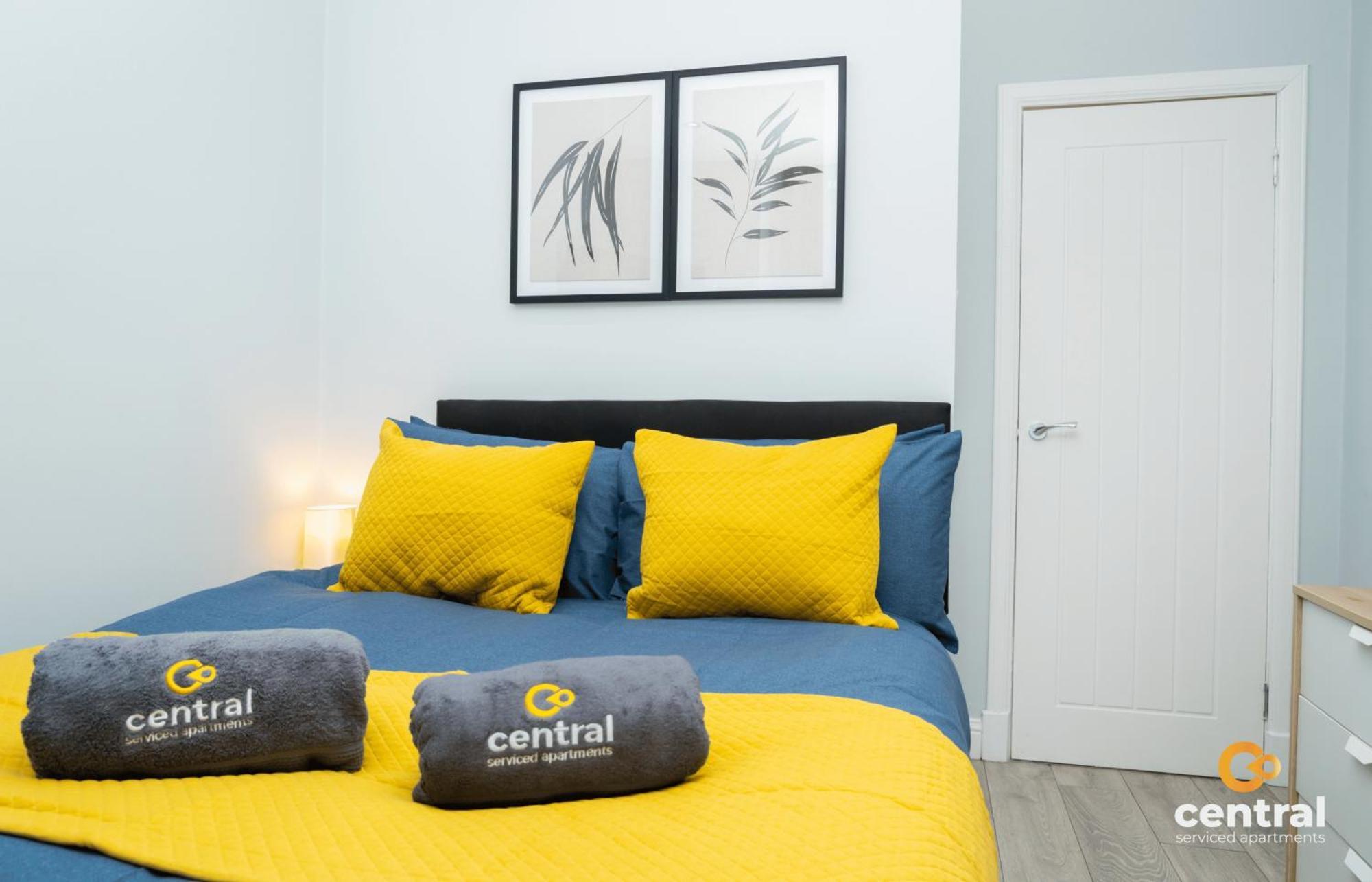 Central Serviced Apartments - 2 Bedroom - Ground Floor - Monthly & Weekly Bookings Welcome - Free Street Parking - 2 Double Beds - Wifi - Smart Tvs In Rooms - Fully Equipped - Heating 24-7 - Contractor & Short Stay Favourite Dundee Esterno foto